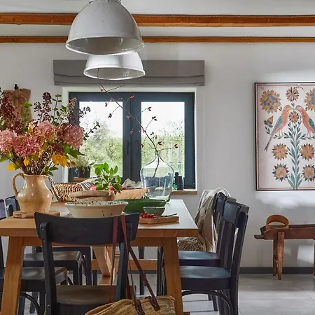 Dobre Historie Villa *