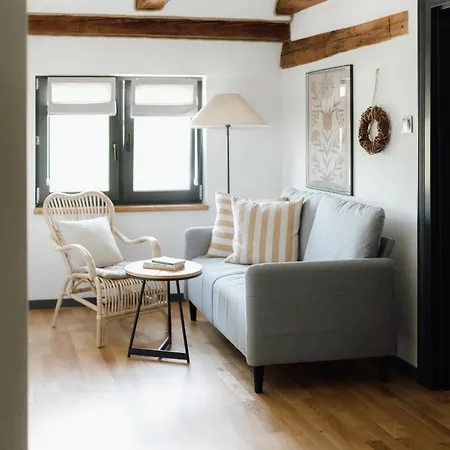 Villa Dobre Historie Leśna