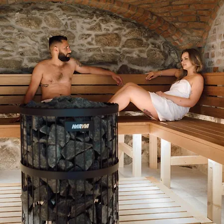 Dobre Historie Villa *